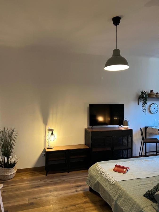 Stylish Apartment 3 Km Away From Duomo - Netflix, Wi-Fi, All Comforts Included Μιλάνο Εξωτερικό φωτογραφία