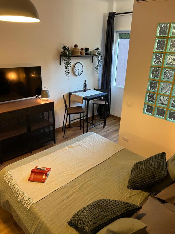 Stylish Apartment 3 Km Away From Duomo - Netflix, Wi-Fi, All Comforts Included Μιλάνο Εξωτερικό φωτογραφία